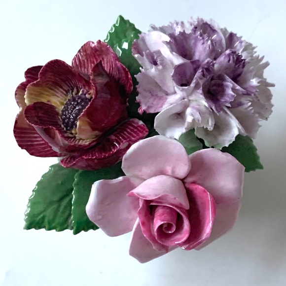 Adderley Porcelain Rose Bouquet Bone China Vintage Royal Gift - Picture 1 of 7